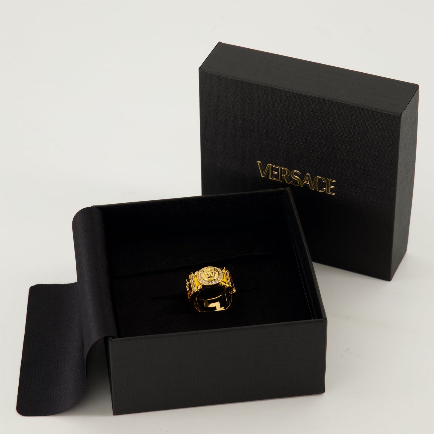 Medusa Greca Ring