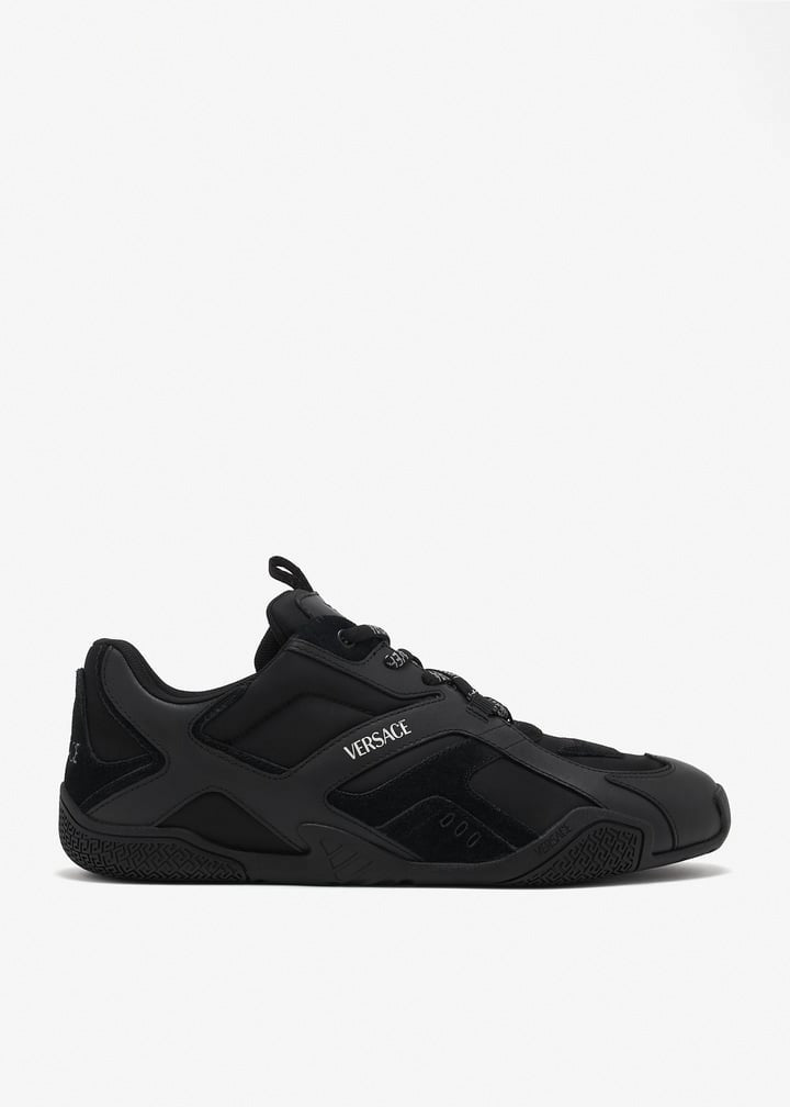 Galaxia Sneakers