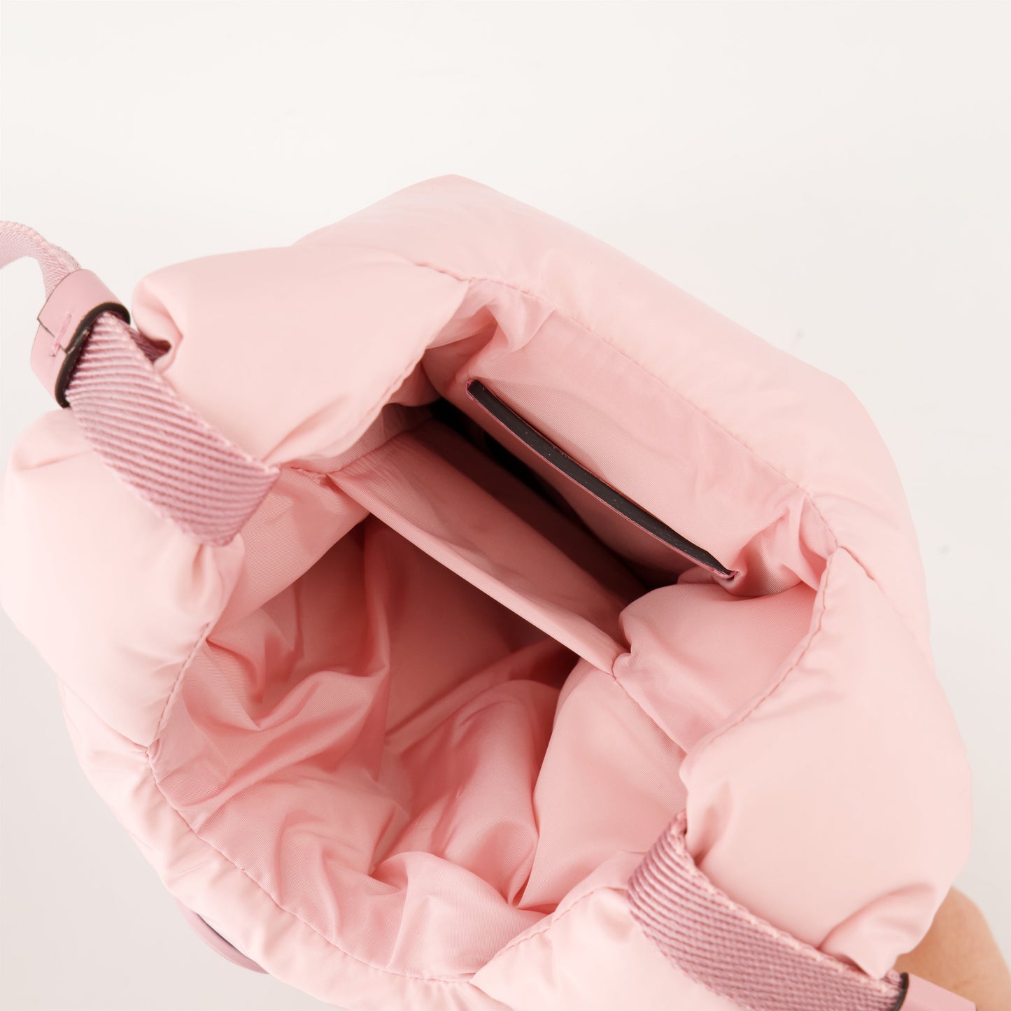 Legere Shoulder Bag