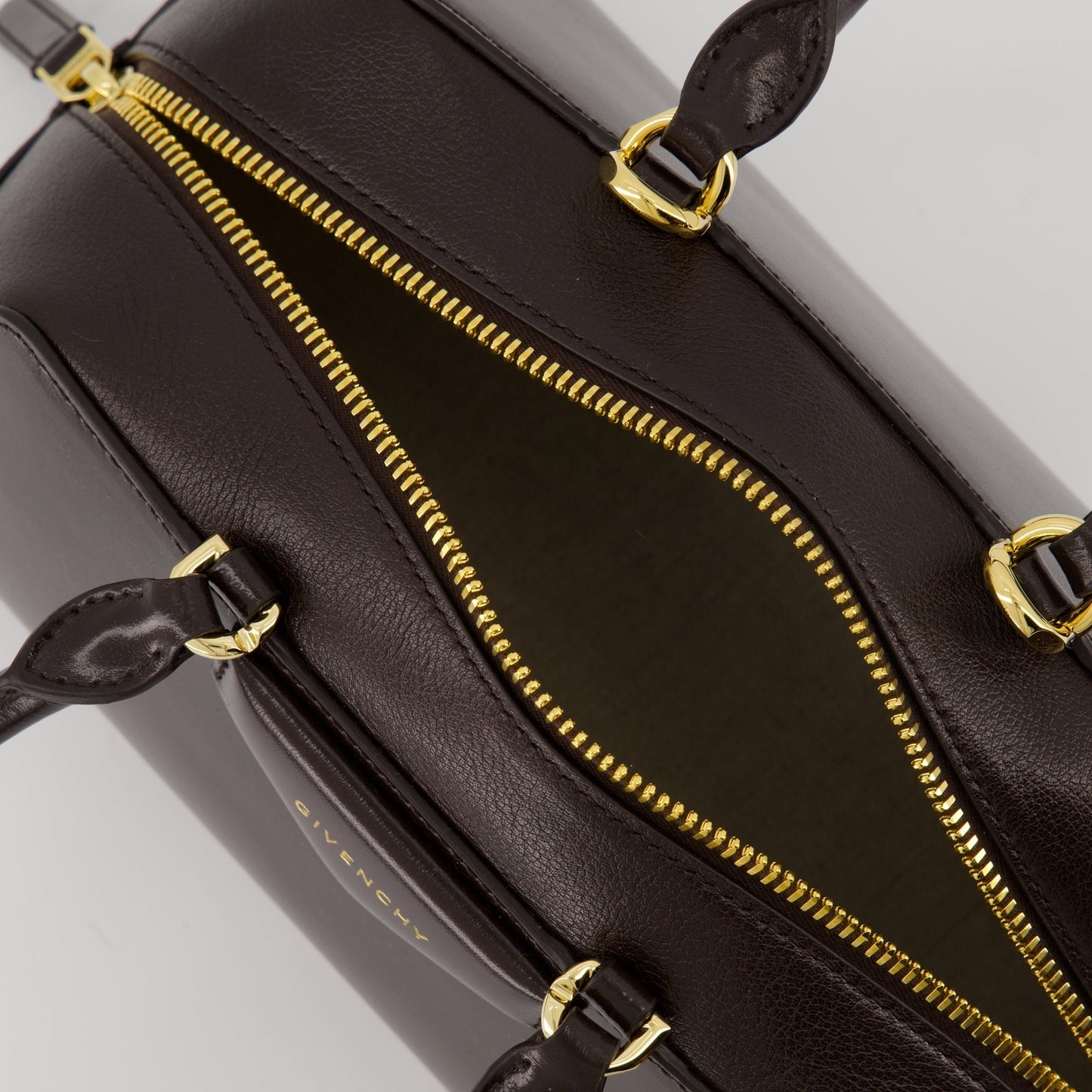 Small Antigona Cube East-West Bag