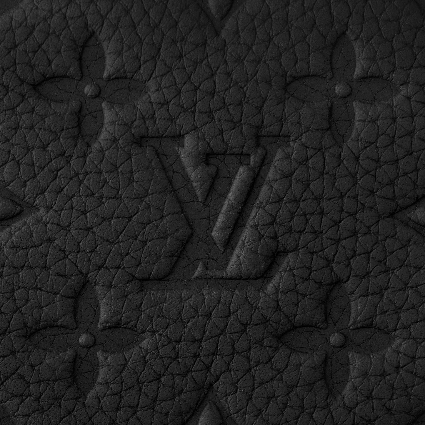 Dopp Kit Taurillon Monogram