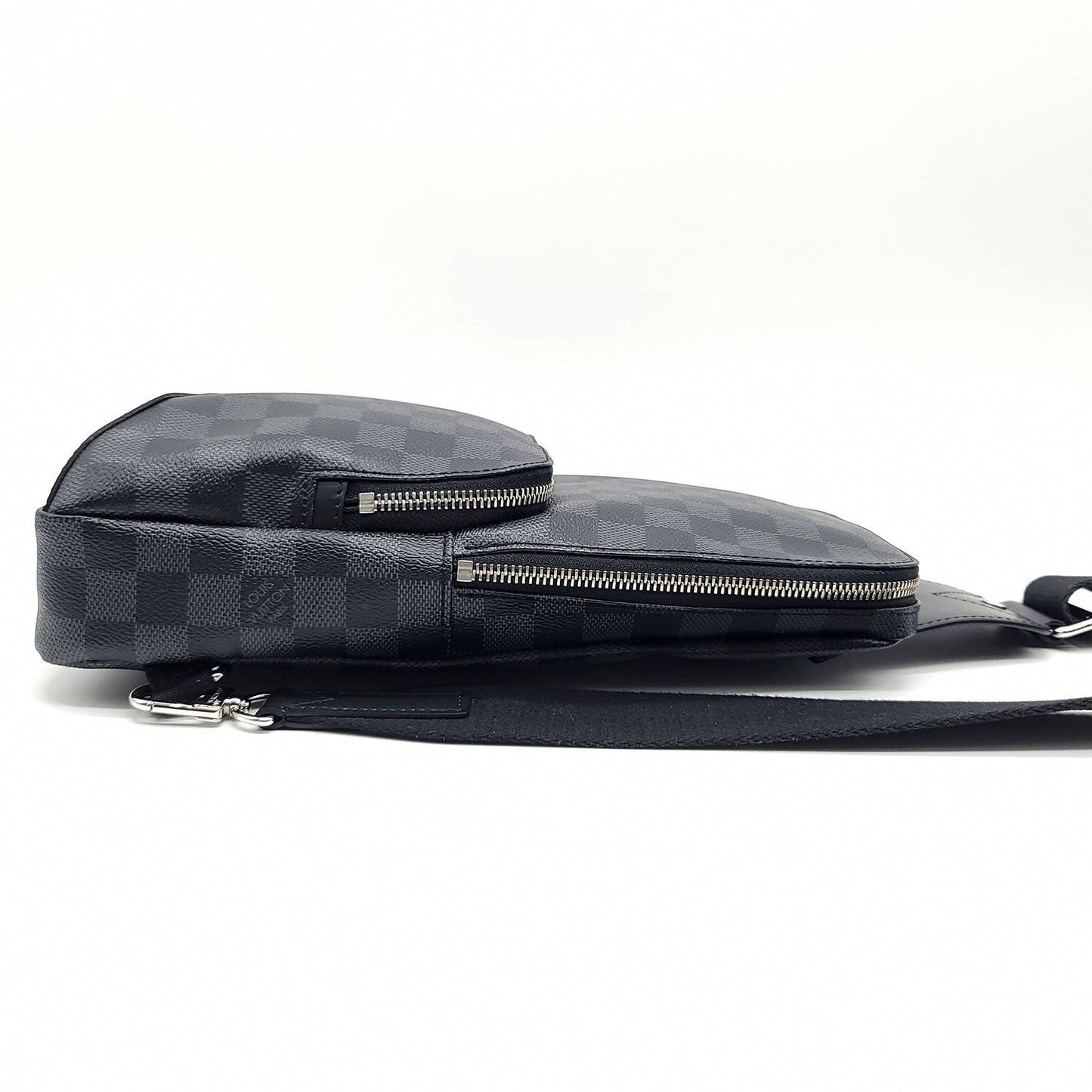 Avenue Sling Bag – Damier Graphite Canvas