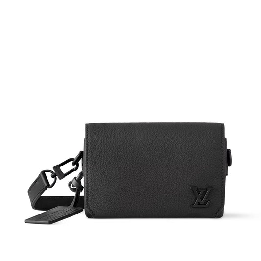 Fastline Messenger Bag | Black Taurillon Leather