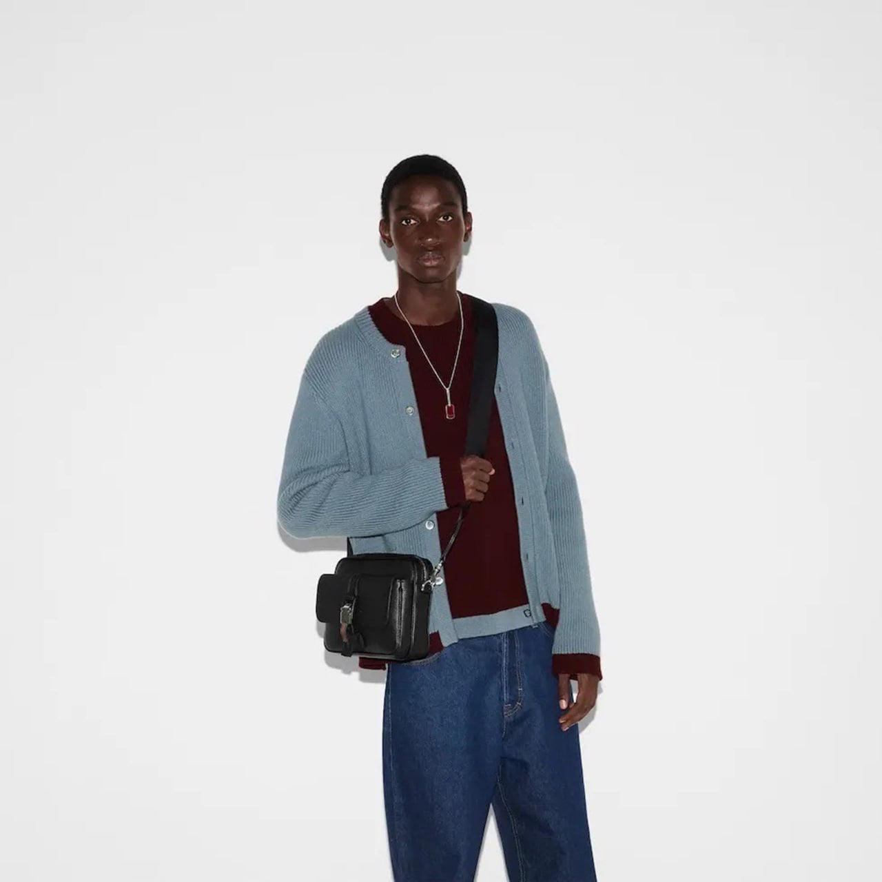 Gucci Web Small Leather Shoulder Bag – Black